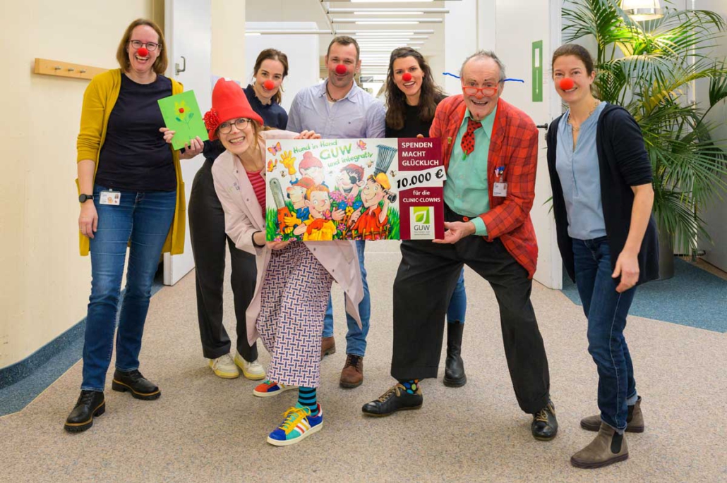 Die GUW spendet den UKM-Clinic-Clowns 10000,– €