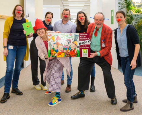 Die GUW spendet den UKM-Clinic-Clowns 10000,– €