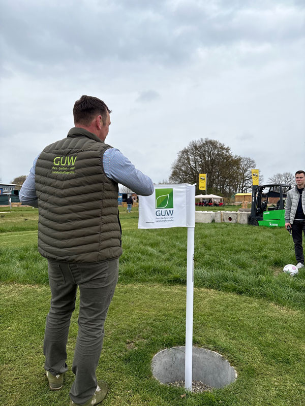 Natürlich haben wir auch selbst zum Ball gegriffen – und hatten dabei jede Menge Spaß auf unserer gesponserten Bahn.